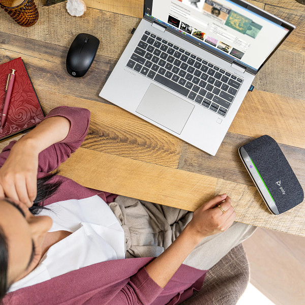 Loa hội nghị poly sync 20 microsoft teams với Âm Thanh Chuyên Nghiệp và Kết Nối Linh Hoạt