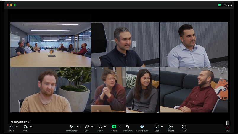 Logitech Rally AI Camera Pro tương thích Microsoft Teams Rooms và Zoom Rooms